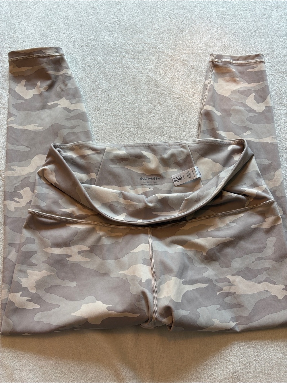 ATHLETA BEIGE AND TAUPE CAMO HUGH-RISE ELATION 7/8 LEGGINGS